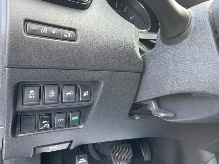 Vehicle view 25