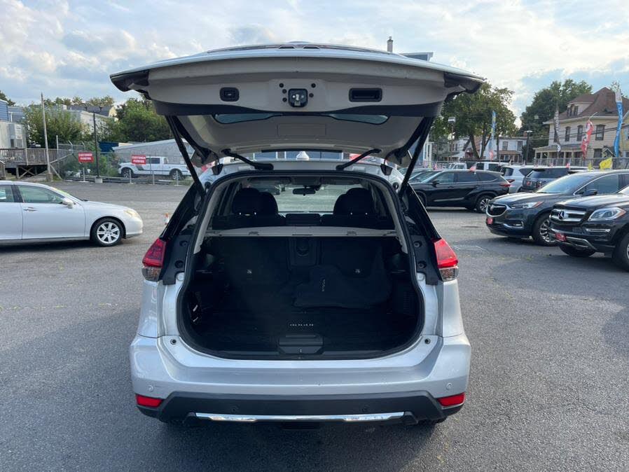 Vehicle view 27