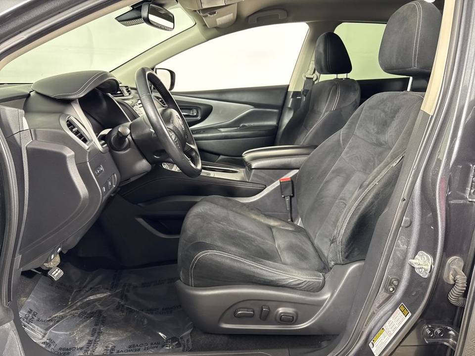 Vehicle view 19