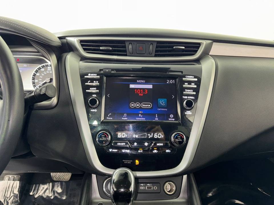 Vehicle view 27
