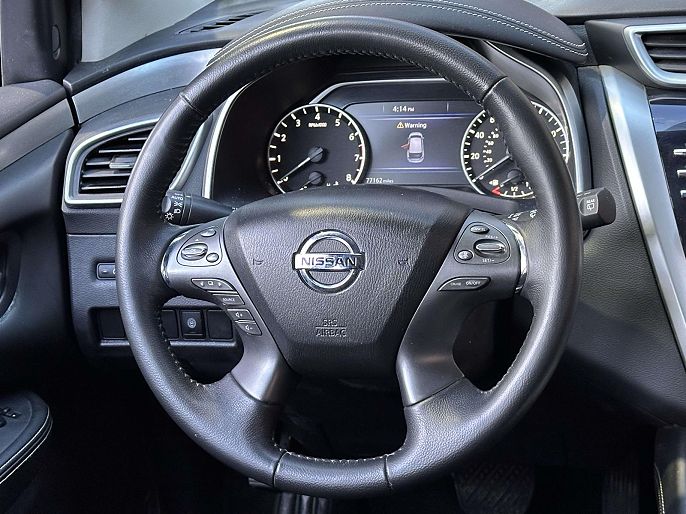 Vehicle view 17