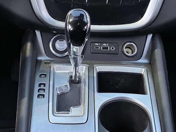 Vehicle view 19