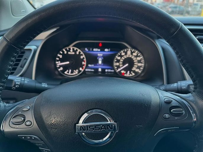 Vehicle view 7