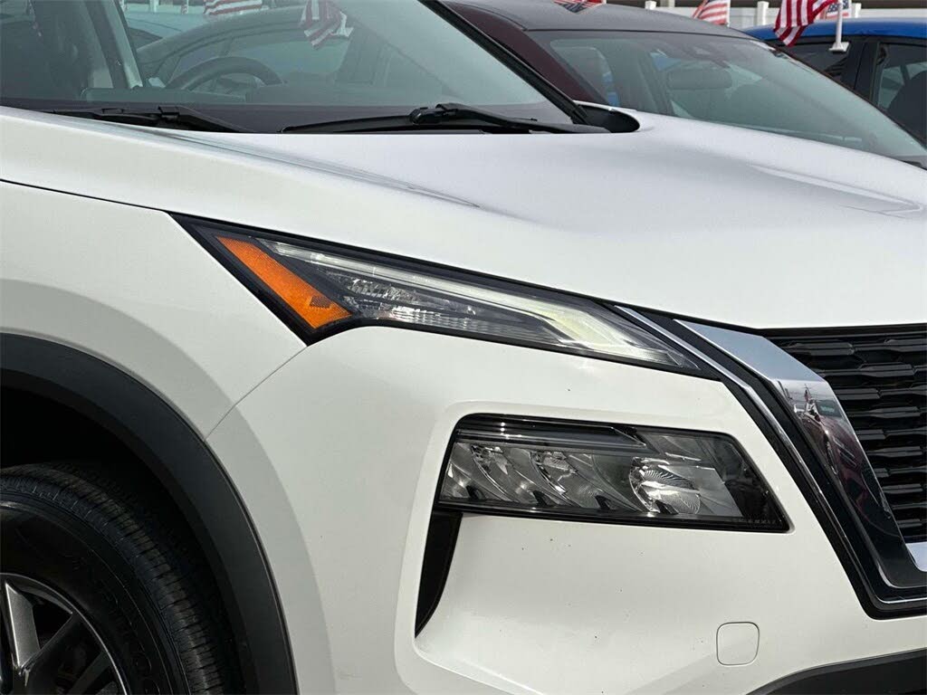 Vehicle view 8