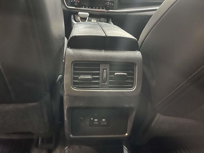 Vehicle view 14