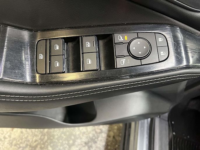Vehicle view 16