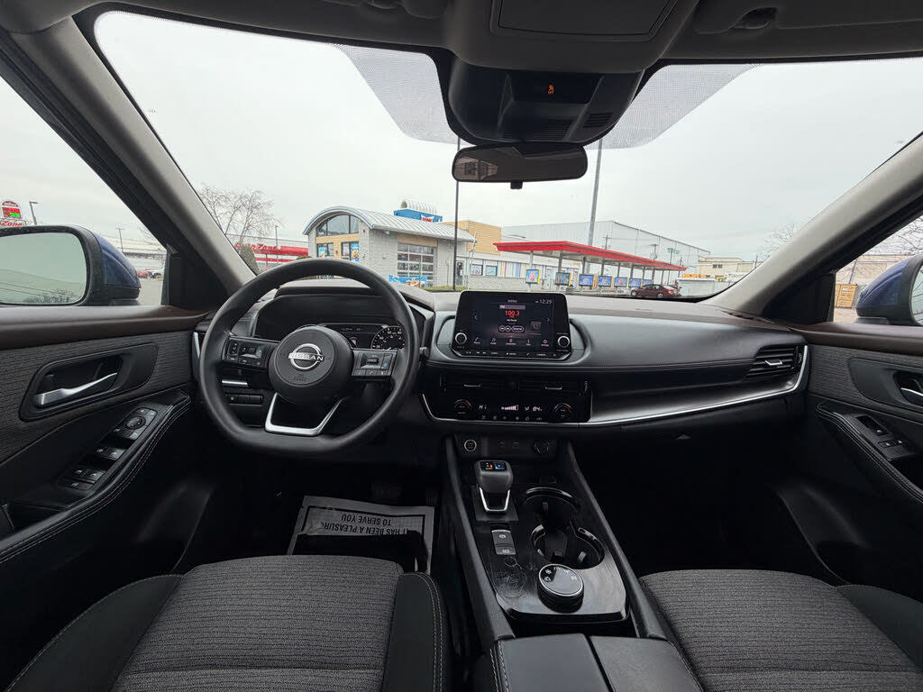 Vehicle view 19