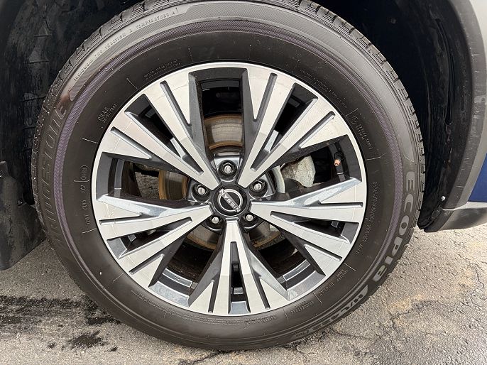 Vehicle view 83