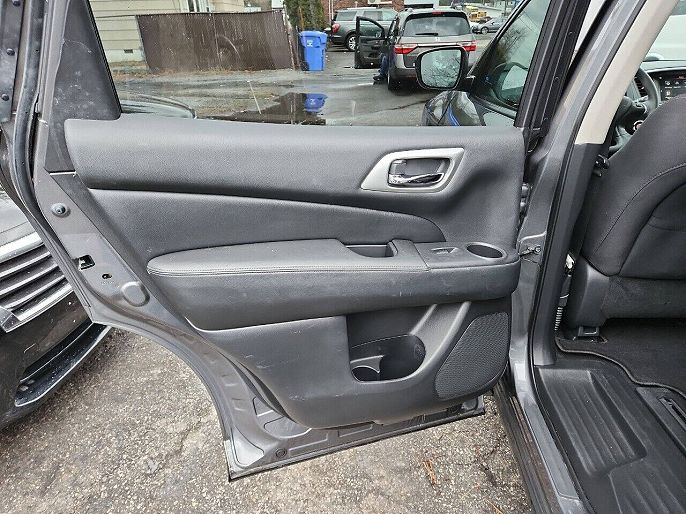 Vehicle view 21