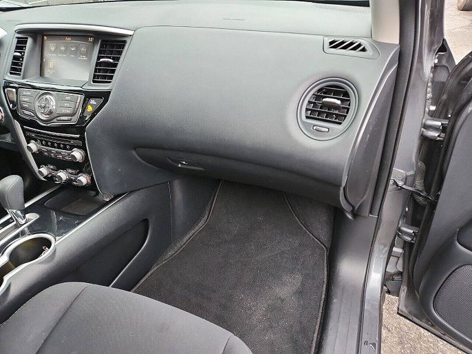 Vehicle view 48