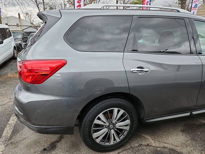 Vehicle view 6