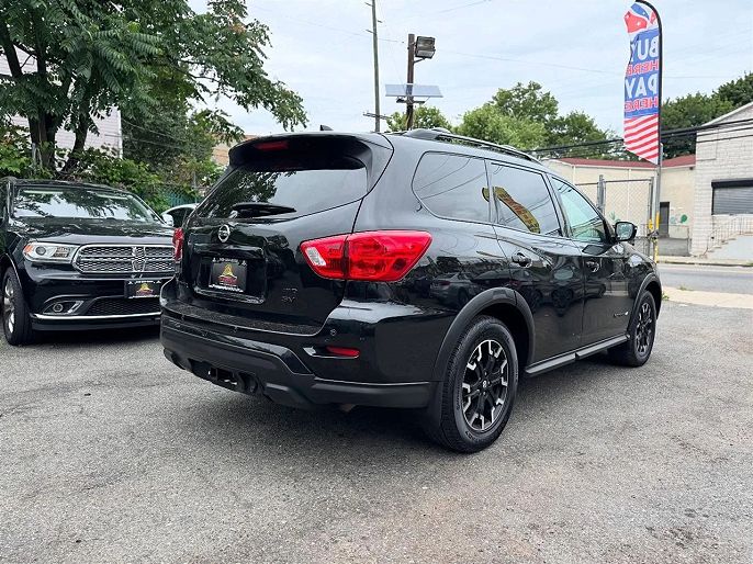 Vehicle view 9