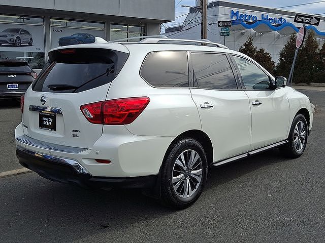Vehicle view 37