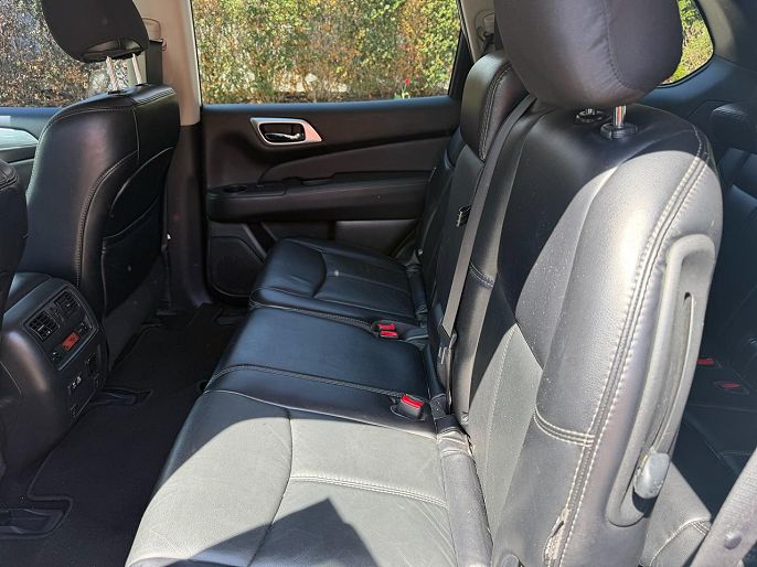 Vehicle view 13