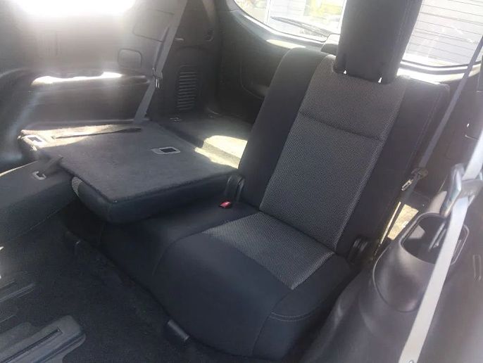 Vehicle view 18
