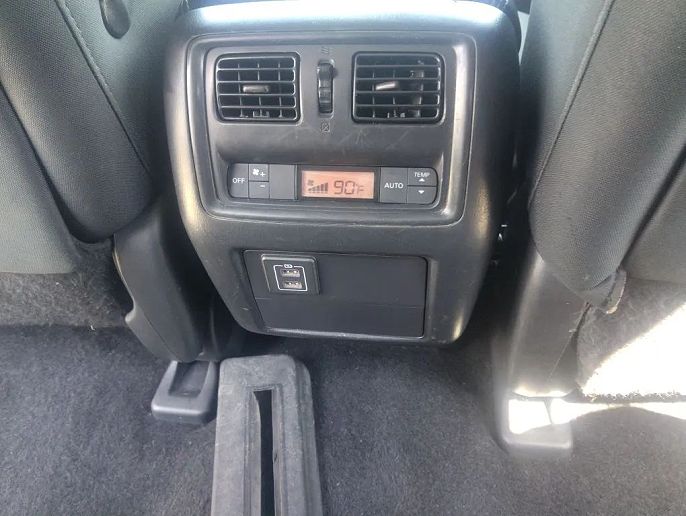 Vehicle view 25