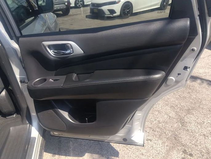 Vehicle view 26