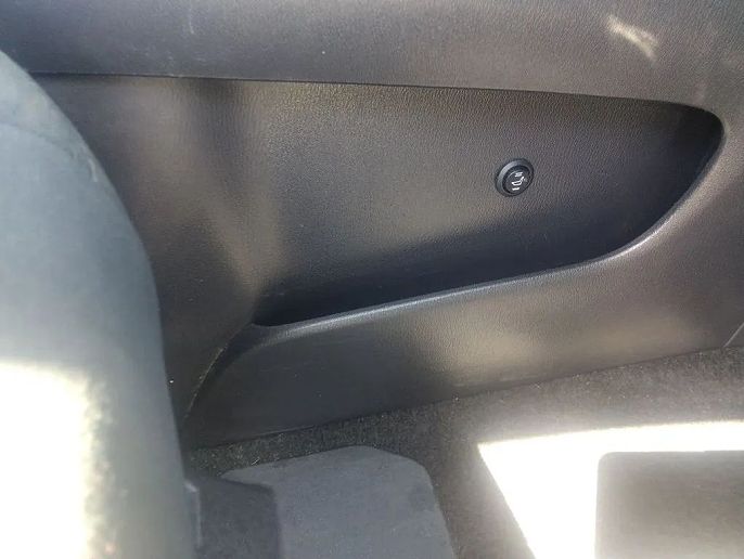 Vehicle view 29