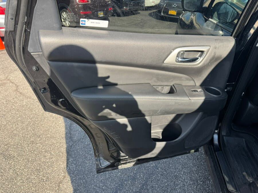 Vehicle view 11