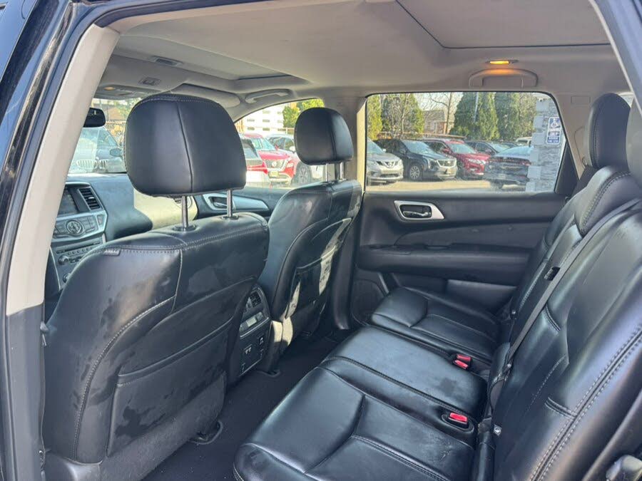 Vehicle view 13