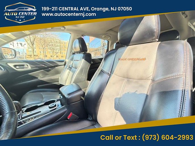 Vehicle view 13