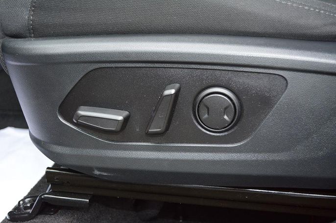 Vehicle view 13