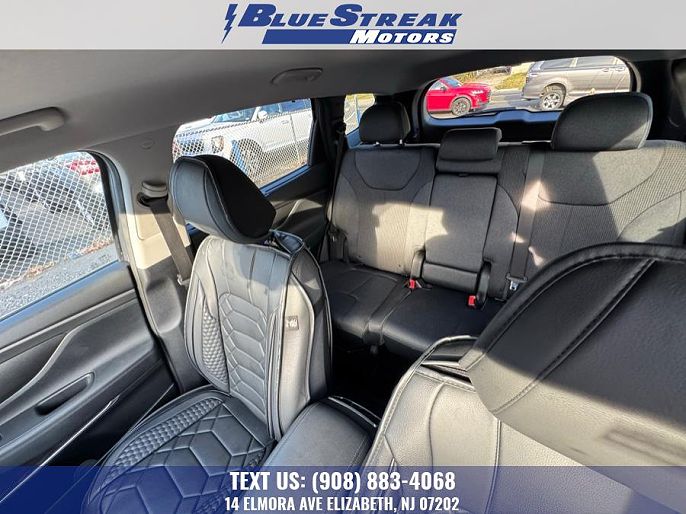 Vehicle view 17