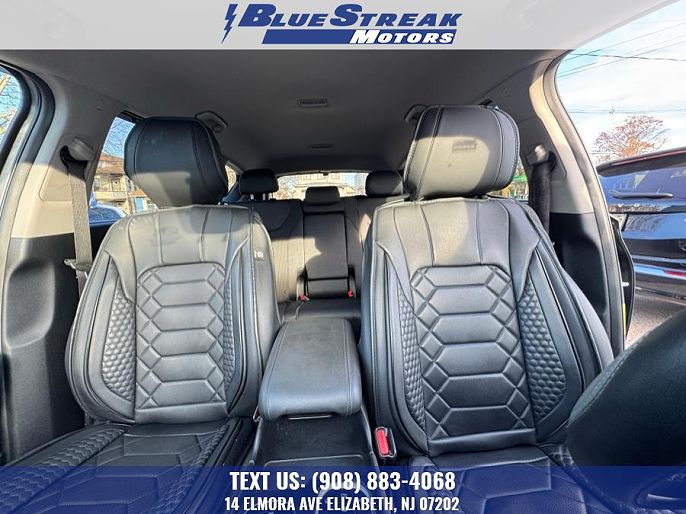 Vehicle view 19