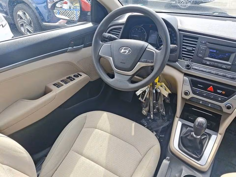 Vehicle view 16