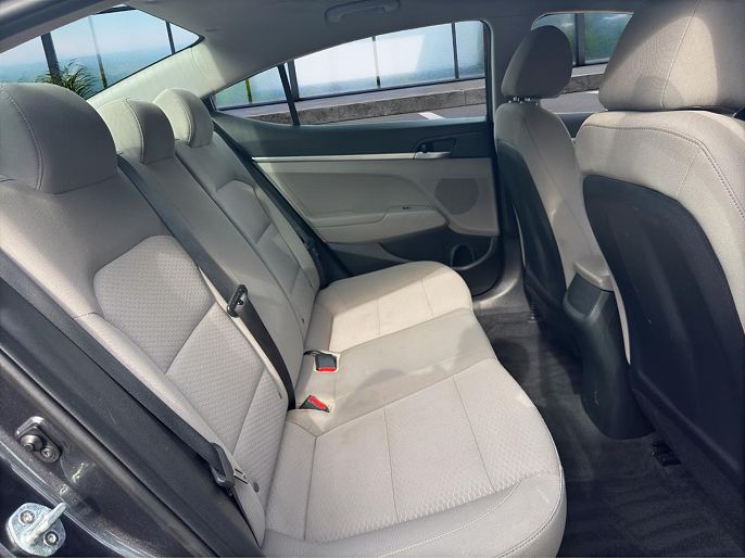 Vehicle view 19