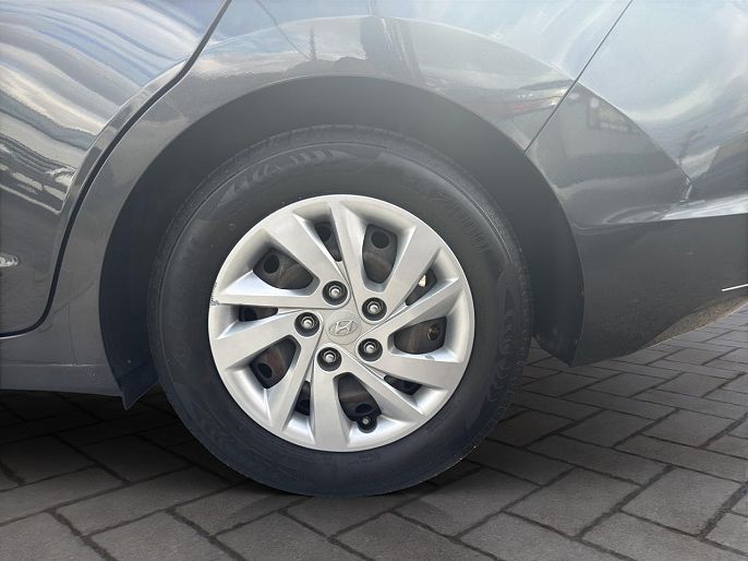 Vehicle view 23