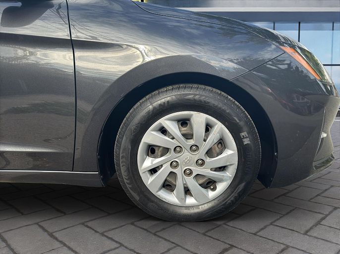 Vehicle view 25