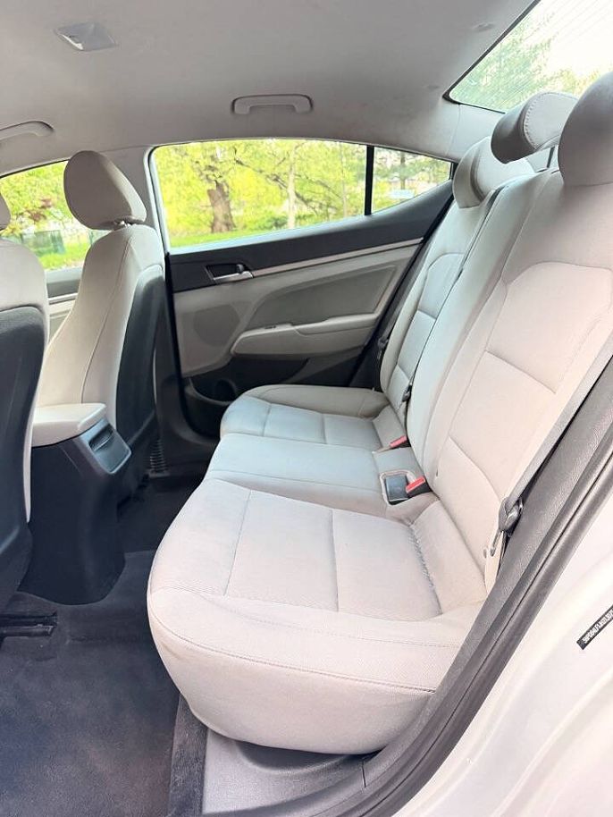 Vehicle view 17