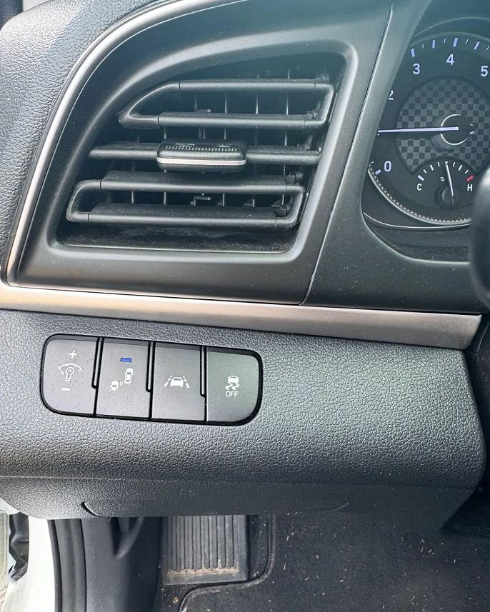 Vehicle view 6