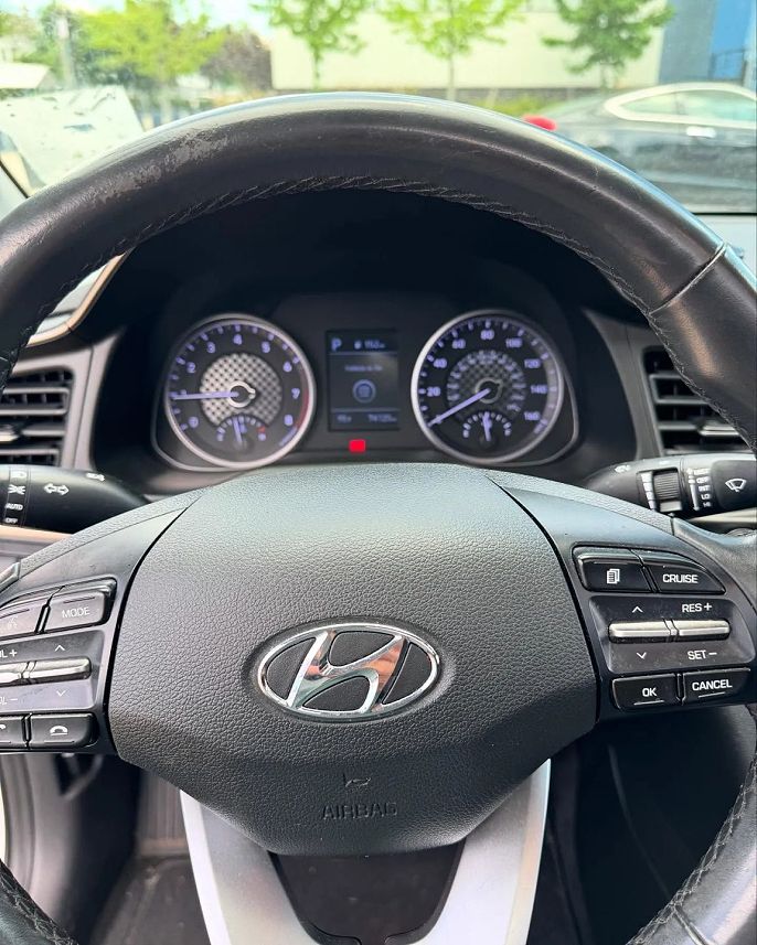 Vehicle view 7