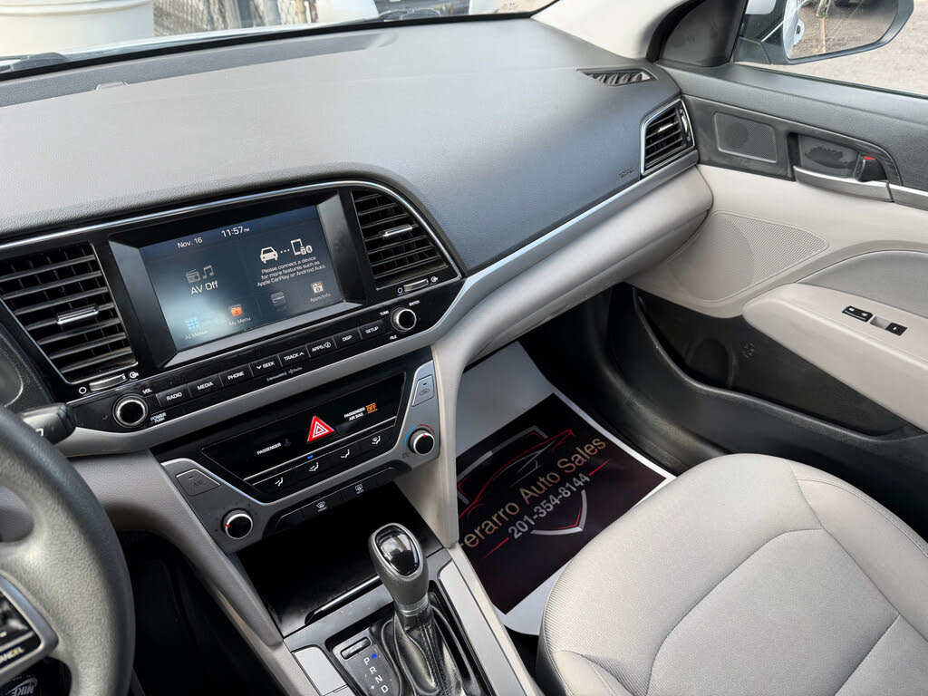 Vehicle view 25