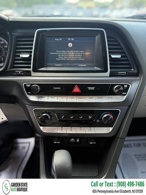 Vehicle view 19