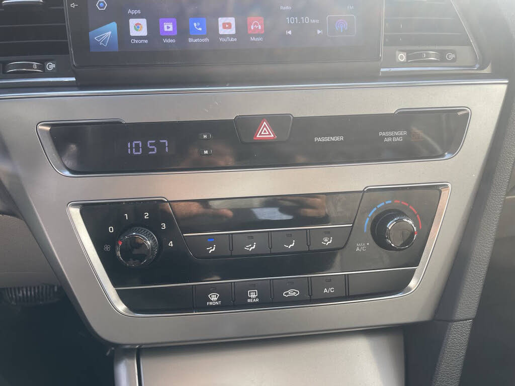 Vehicle view 17