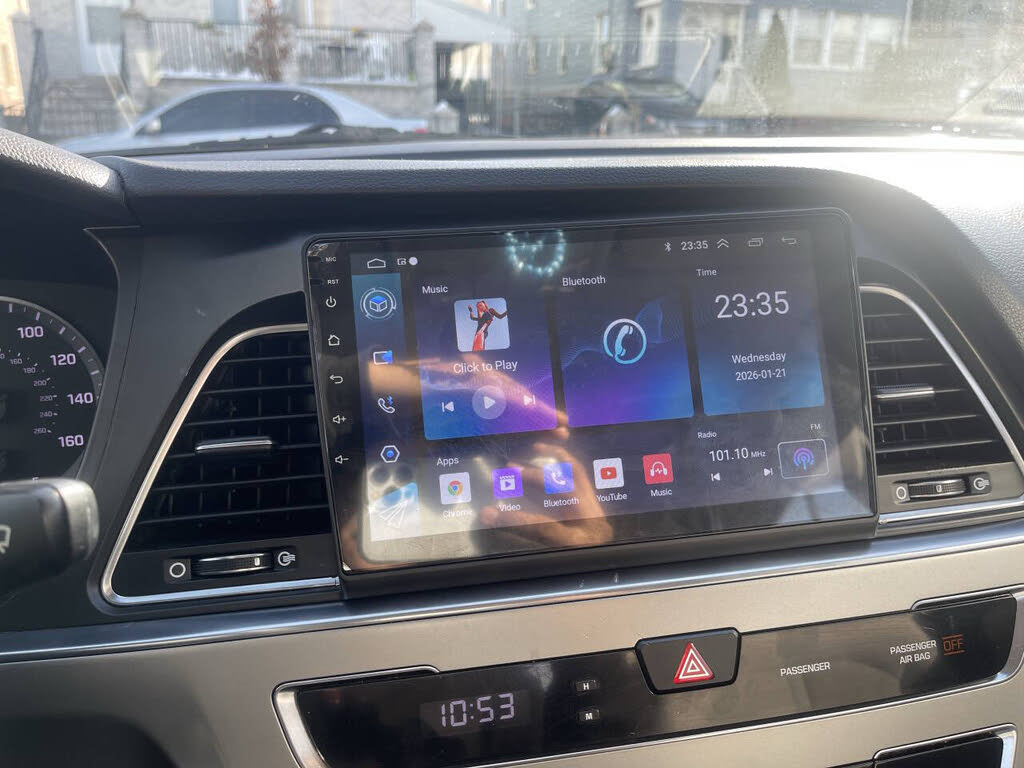 Vehicle view 19