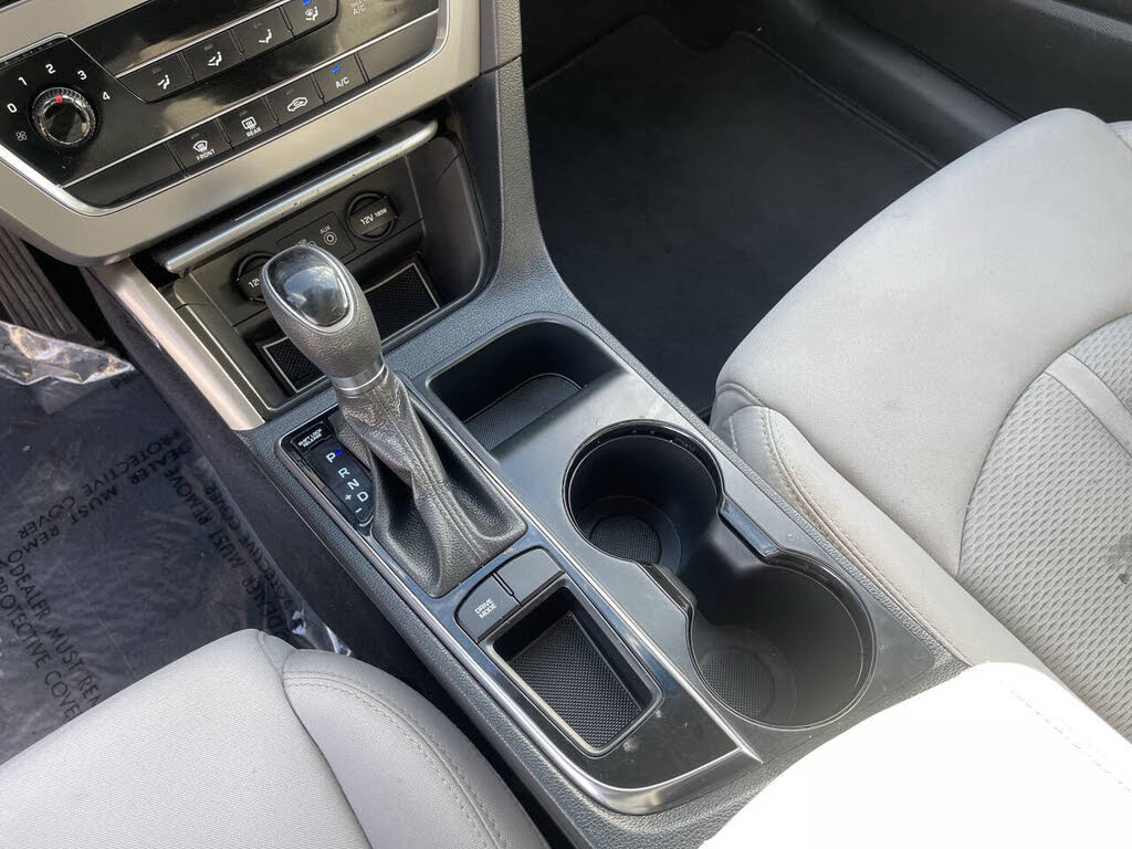 Vehicle view 29