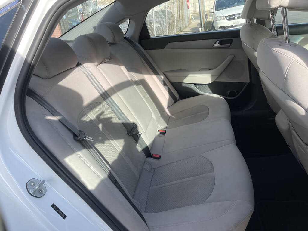 Vehicle view 35