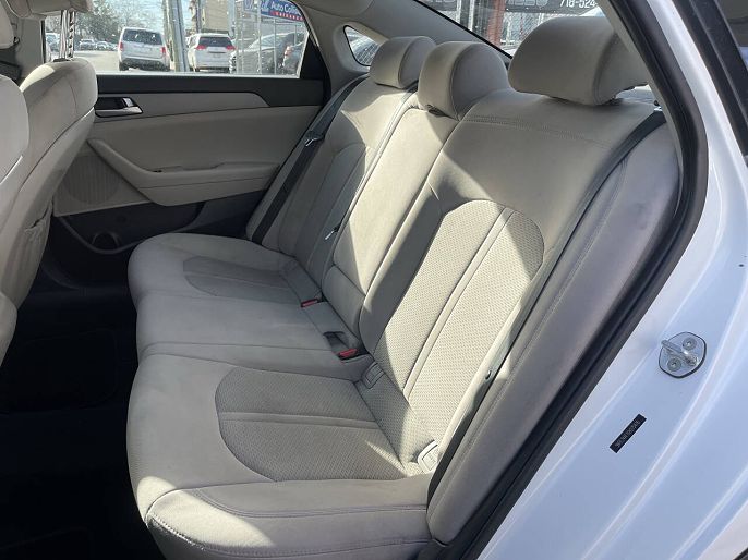 Vehicle view 85