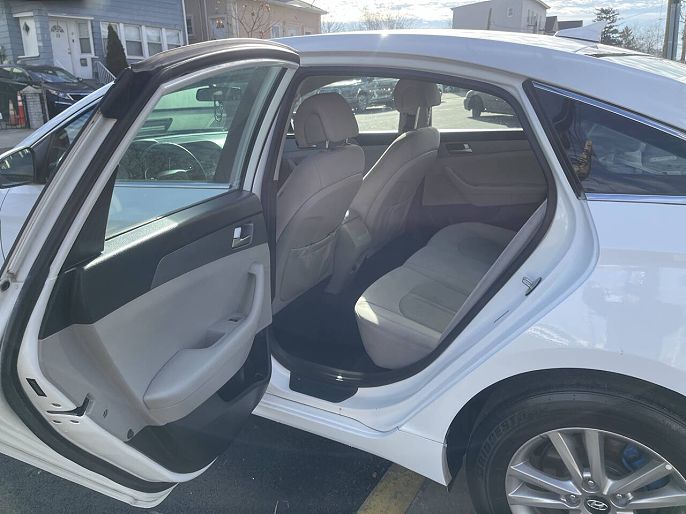 Vehicle view 87