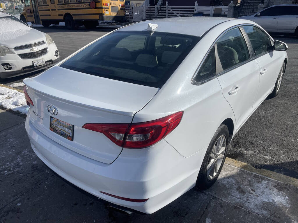 Vehicle view 9