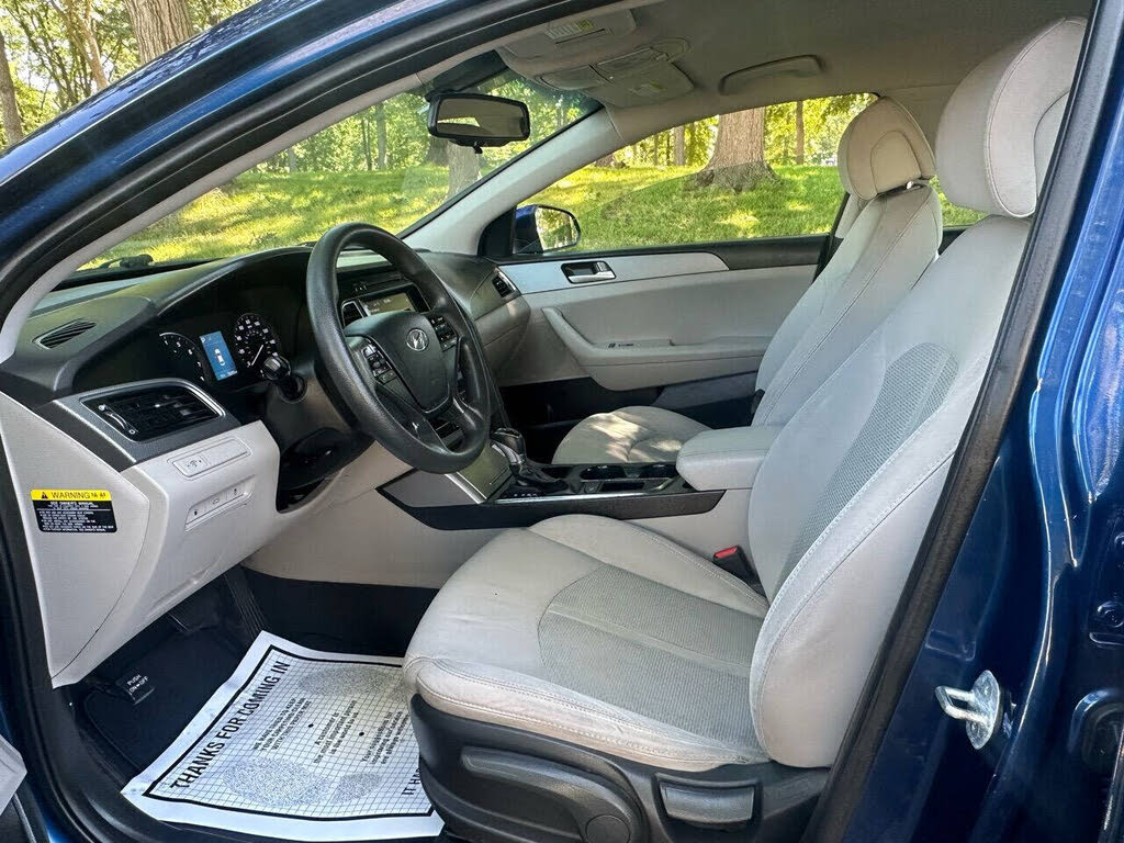 Vehicle view 13