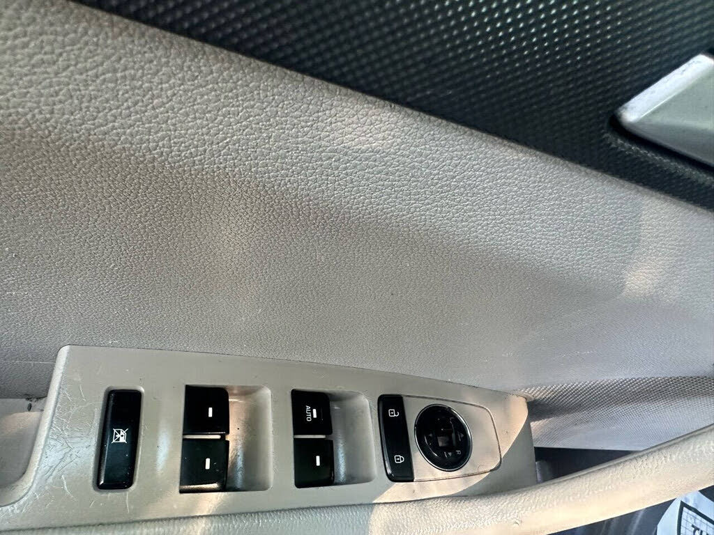 Vehicle view 14