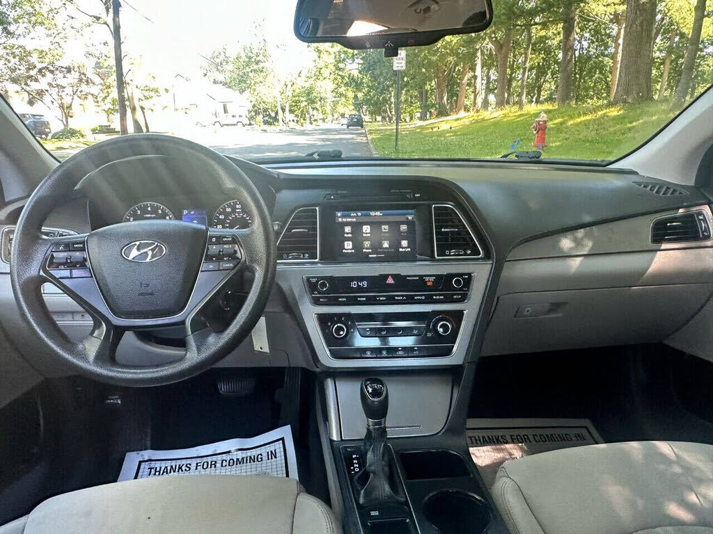 Vehicle view 17