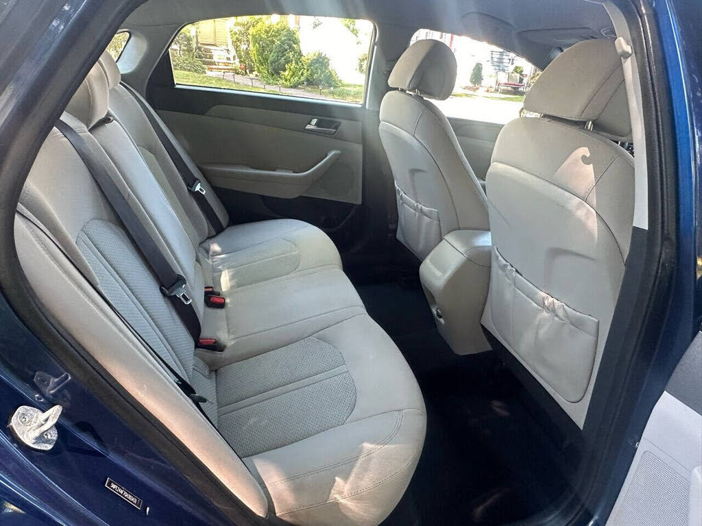 Vehicle view 19