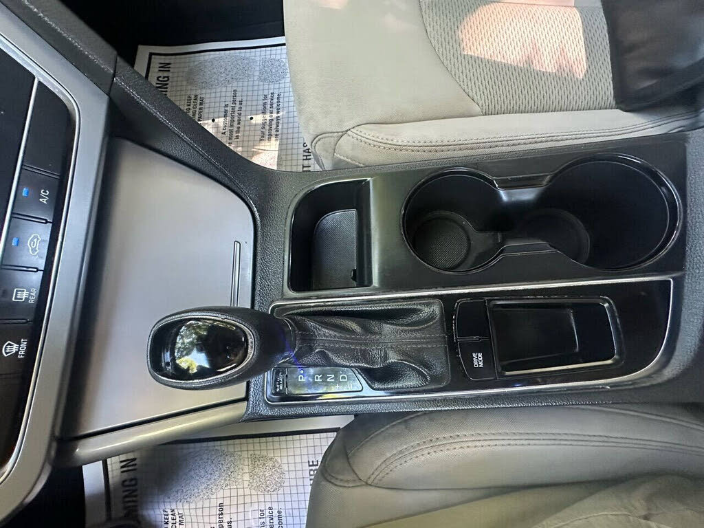 Vehicle view 29