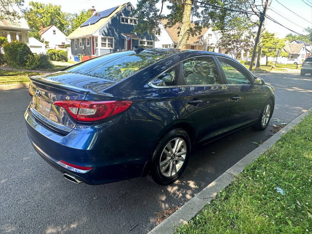 Vehicle view 7